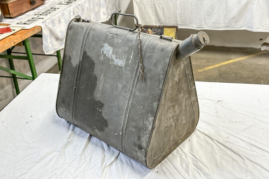 Alte Ölkanne, 25 l